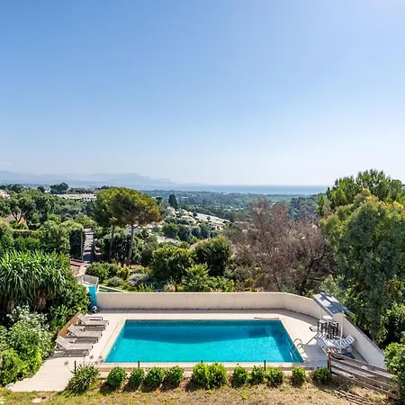 Paloma - Great Location - Sea View - Alps 펜션 앙티브
